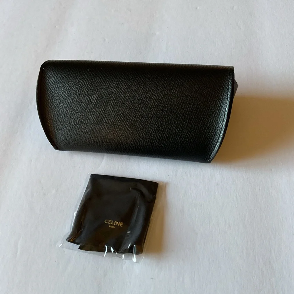 CELINE LARGE SUNGLASSES HOLDER BLACK WITH CLEANING CLOTH NEW